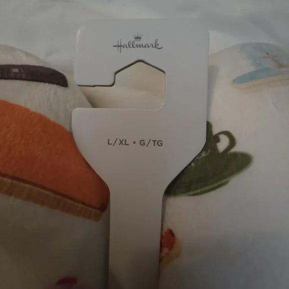 "Friends" White and Blue Slippers - Picture 2 of 5